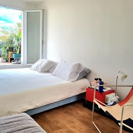 Appartamento Sunny Terrasse In Modern Flat With Ac Parigi